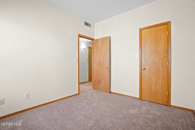 Building Photo - 3313 Tierra Espada Dr