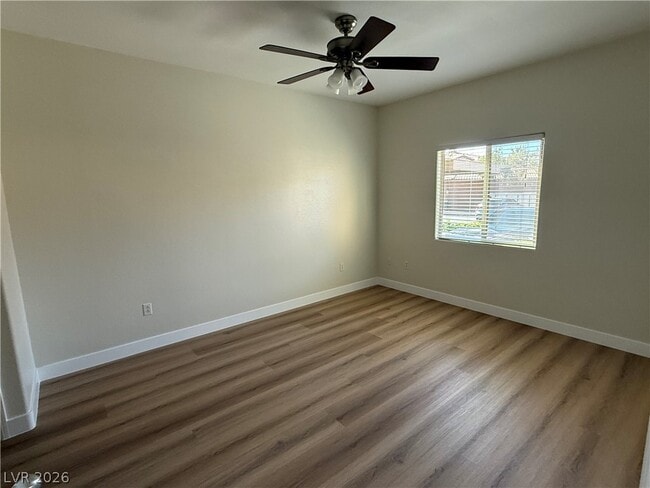 Building Photo - 7701 W Robindale Rd