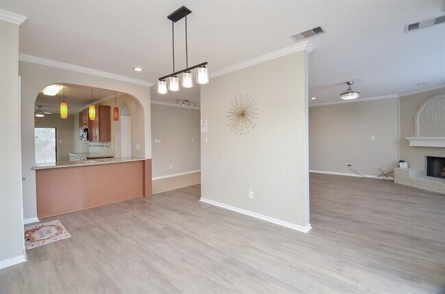 Building Photo - 5630 Fairdale Ln