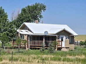 Building Photo - 2 Bedroom Ranch home- HORSES ALLOWED