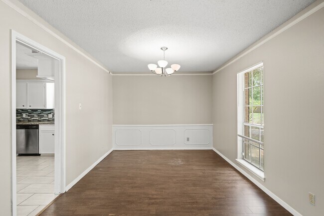 Building Photo - 1123 Marne Ln