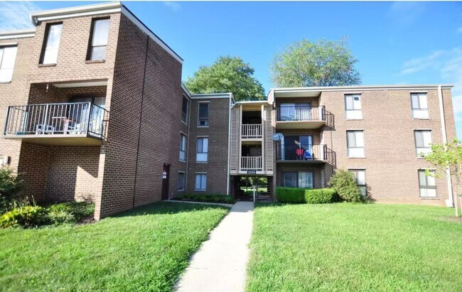 Building Photo - 3204 Spartan Rd