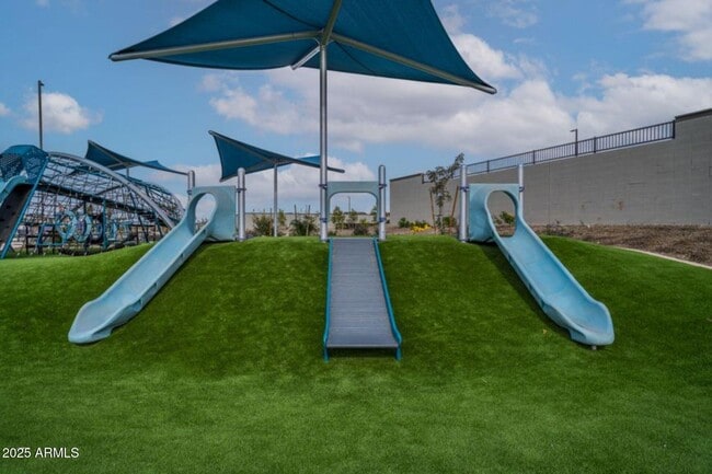 Building Photo - 7960 E Quartet Ave