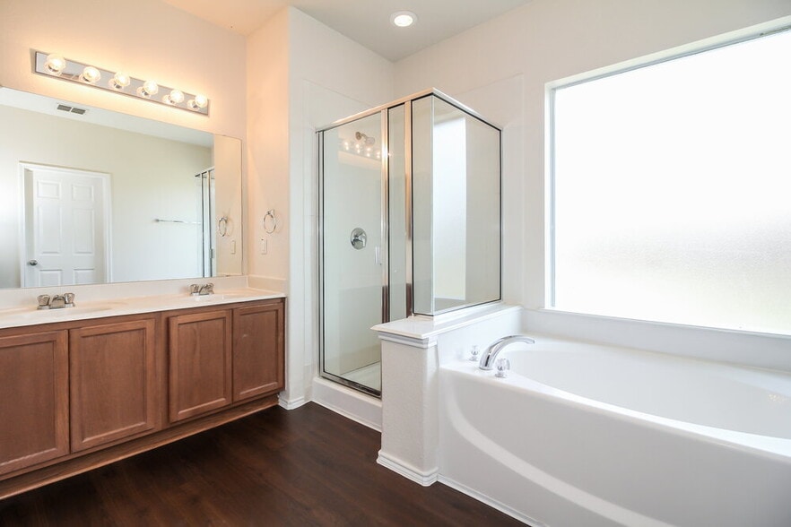 Building Photo - 2280 Timber Creek Dr