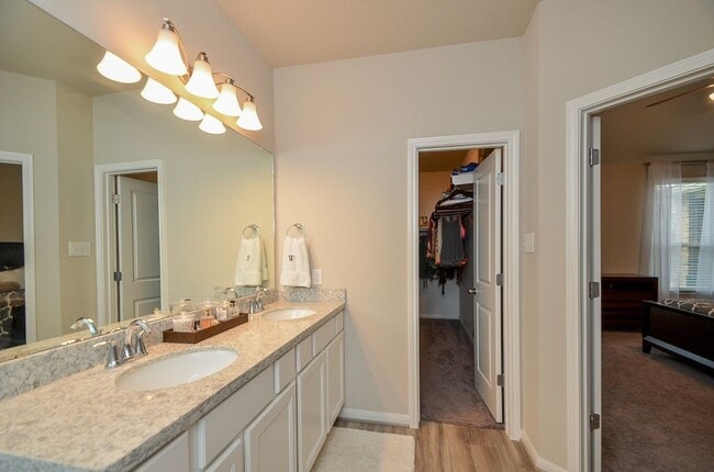 Building Photo - 32619 Twilight Gable Ct