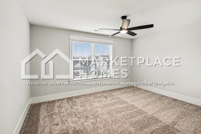 Building Photo - 521 Kingwood Ln