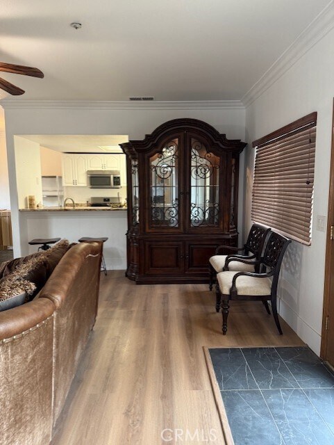 Building Photo - 1741 S Vallecito Dr