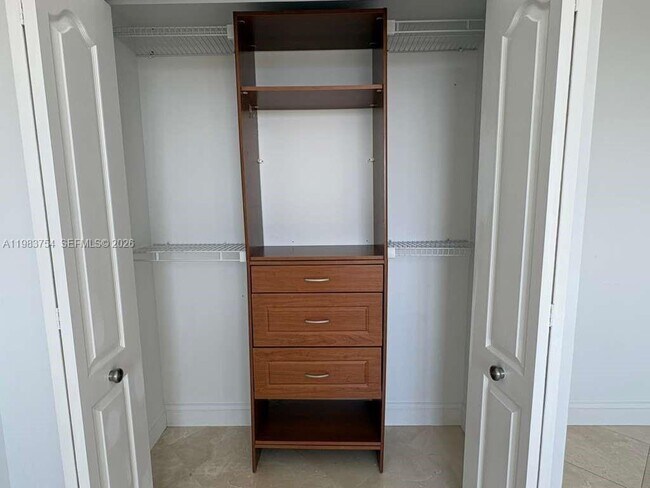 Building Photo - 1627 SW 37th Ave