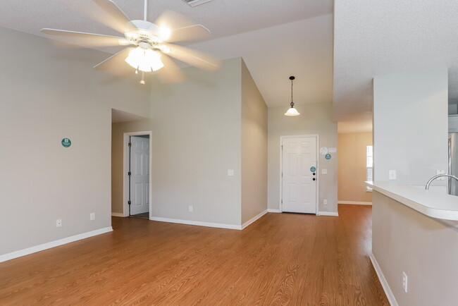 Building Photo - 11843 Dunster Ln