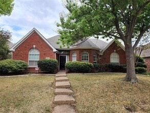 Building Photo - 9720 Windy Hollow Dr