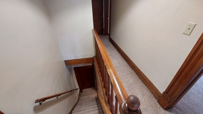 Building Photo - 118 King Ave