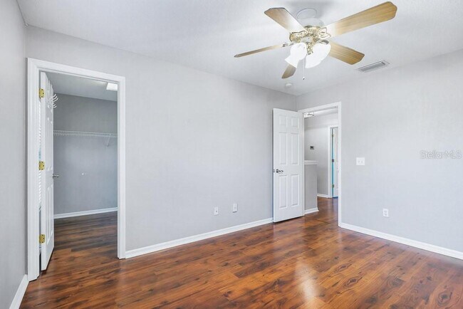 Building Photo - 15016 Heronglen Dr