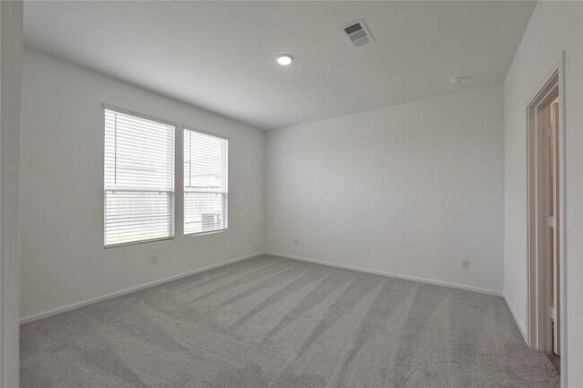 Building Photo - 905 Silver Buckle Ln
