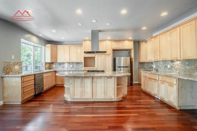Building Photo - 6497 Hirabayashi Dr