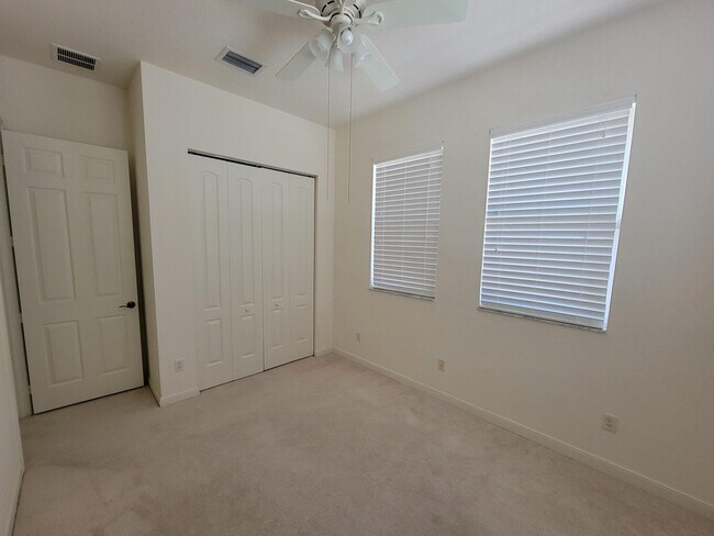 Building Photo - 685 Pacific Grove Dr
