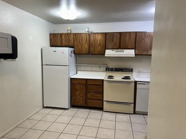 Building Photo - 350 E 700 S