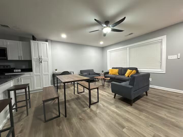 Building Photo - Room in Single Family Home on Denham St