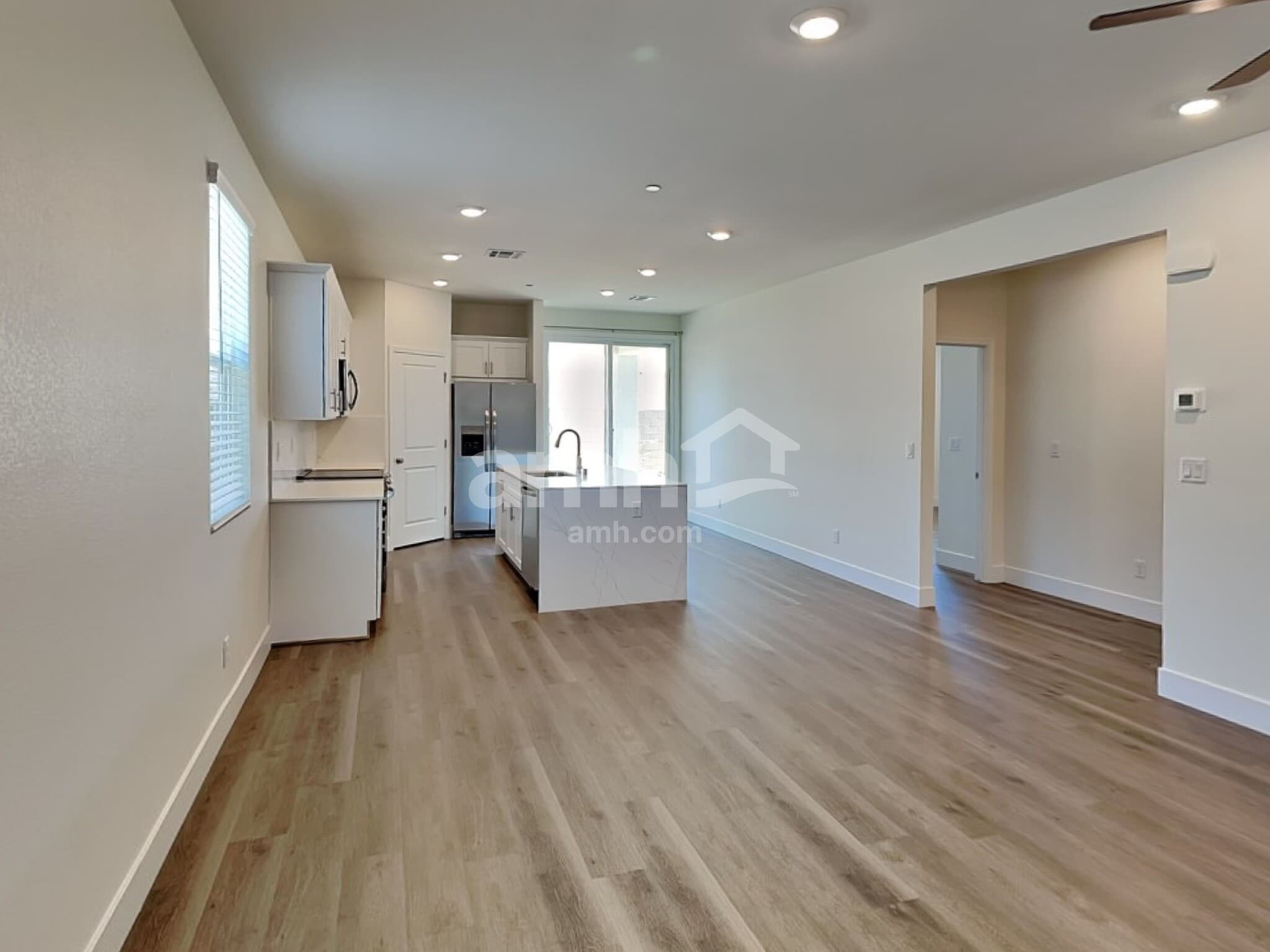 Building Photo - 842 English Primrose St