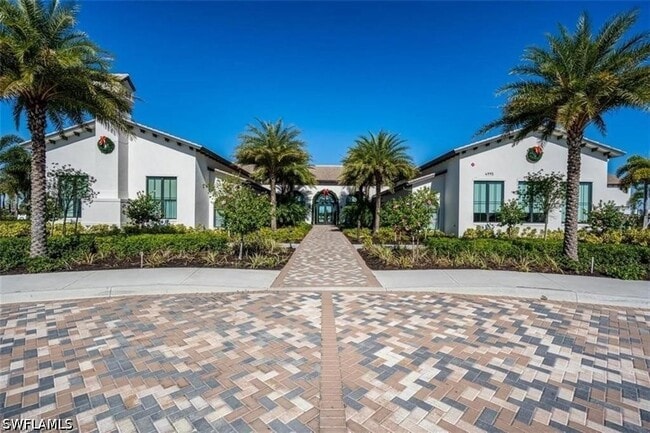 Building Photo - 5114 Genoa St