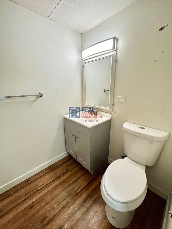 Building Photo - 2281 S Vaughn-214A