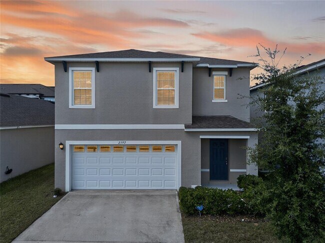 Building Photo - 2597 Shamrock St