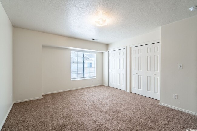 Building Photo - Updated 3 Bed Condo in Central American Fork!