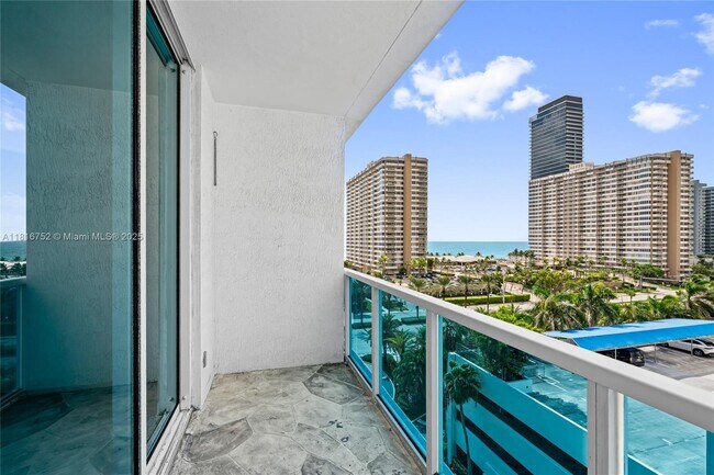 Building Photo - 1945 S Ocean Dr
