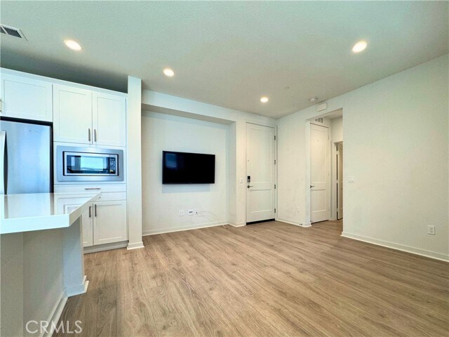 Building Photo - 1126 Epic