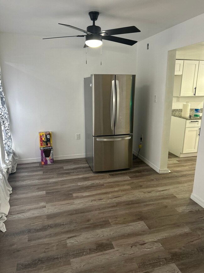 Building Photo - 3980 Crayrich Cir