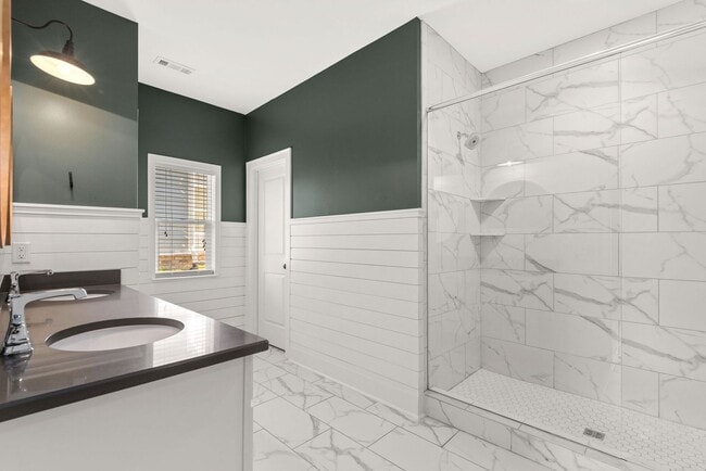 Building Photo - Former Model Home in the highly coveted Jackson Hills subdivision!