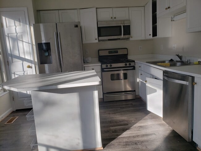 Kitchen - 8604 Jacks Reef Rd