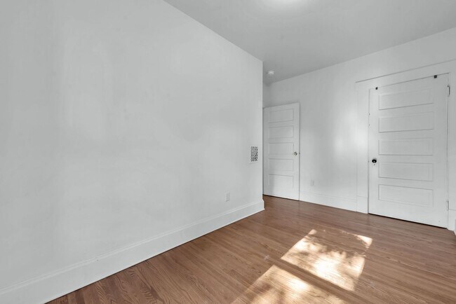 Building Photo - 2204-2206-2206 N 4th St