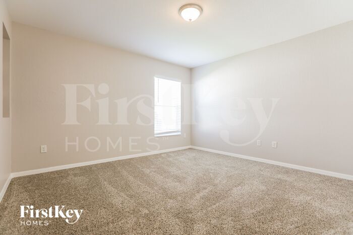 Building Photo - 2478 Redstone Ave