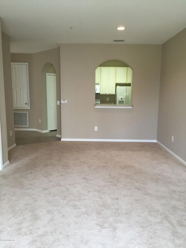 Building Photo - 7801 Point Meadows Dr