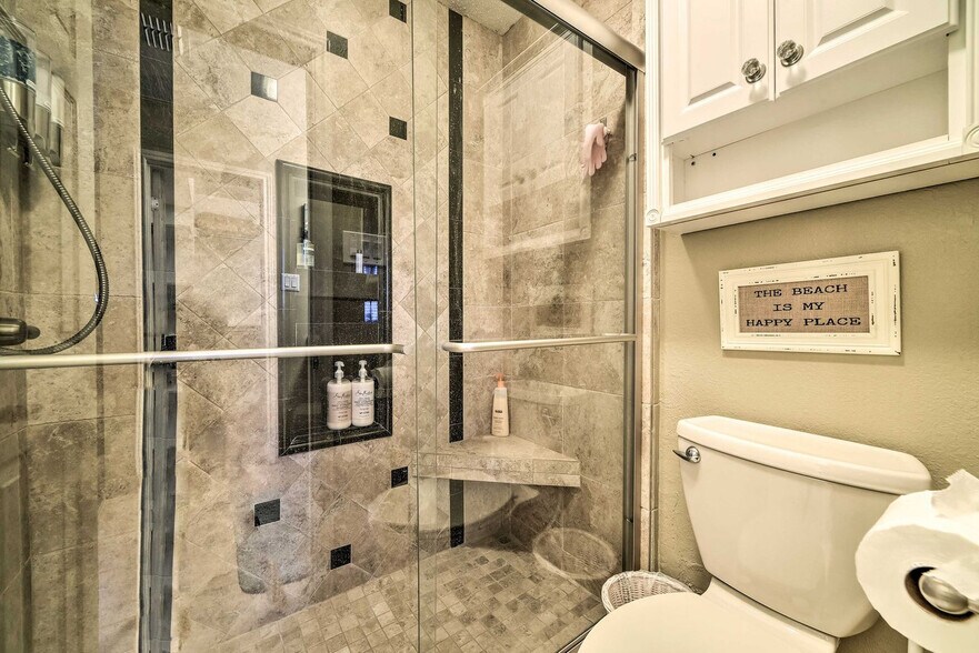 Building Photo - 15425 Fortuna Bay Dr