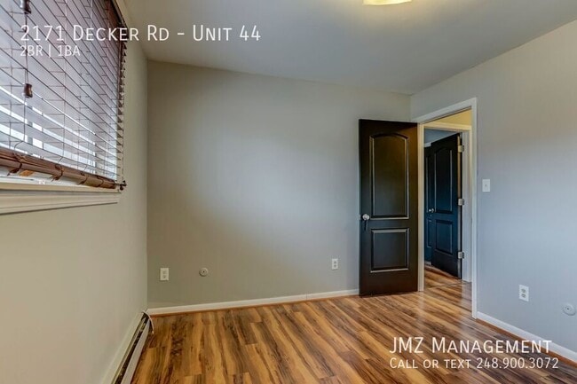 Building Photo - 2171 Decker Rd