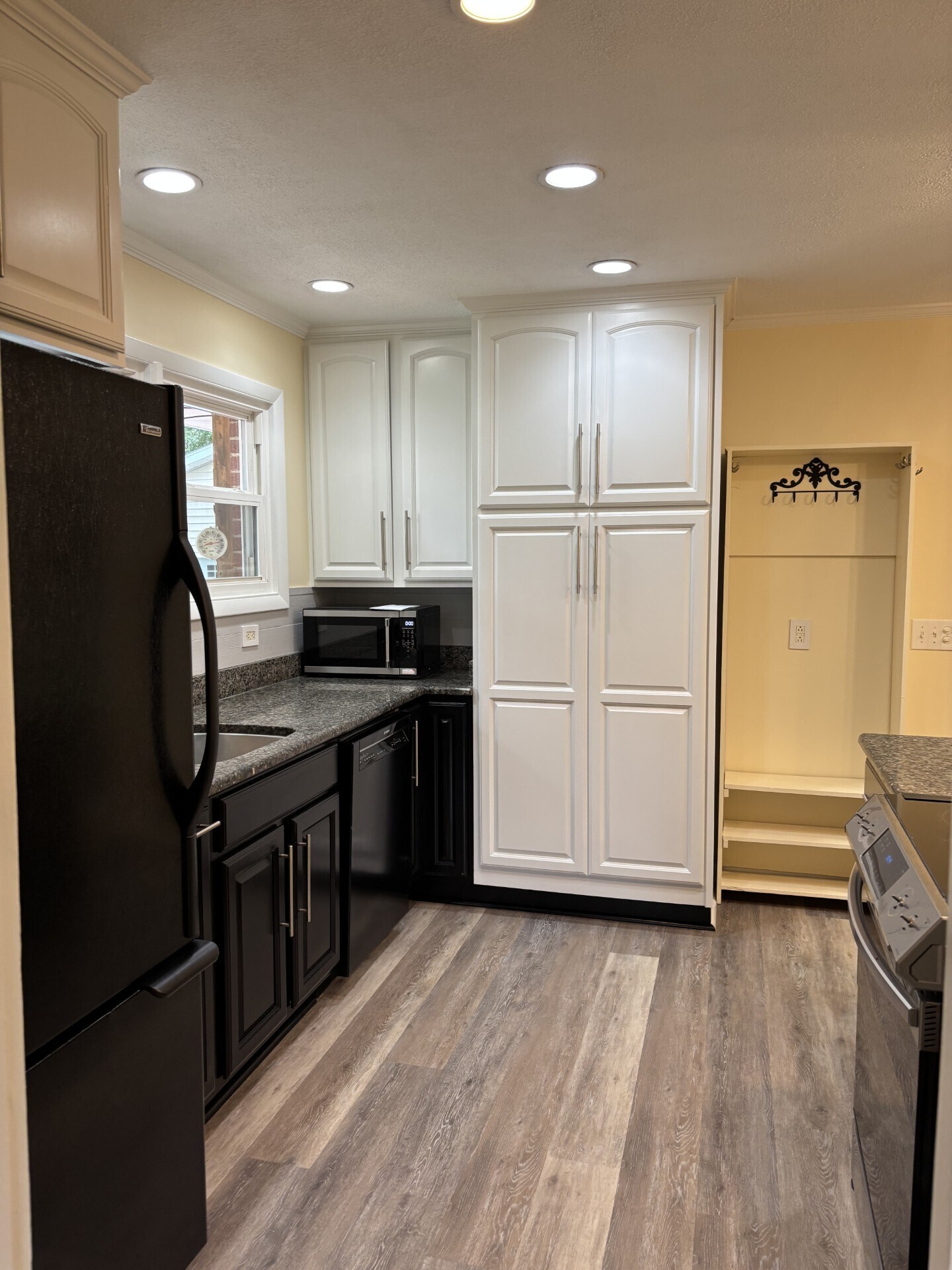 Kitchen - 48 Hope Rd
