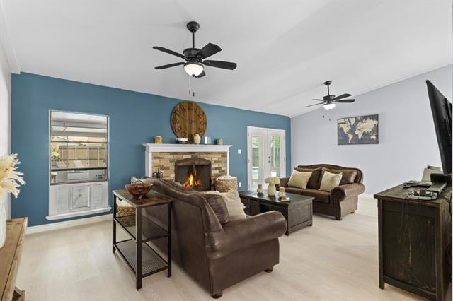 Building Photo - 2113 Victoria Rd