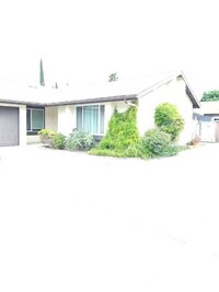 Building Photo - 43731 Nathan Dr