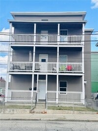 Building Photo - 518 Privilege St