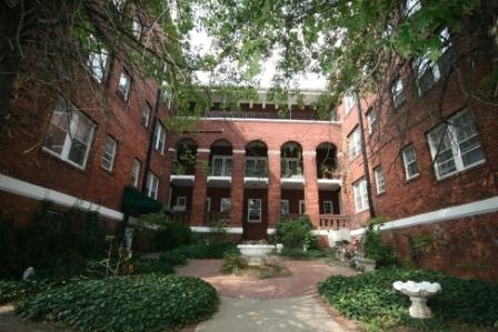 Courtyard - Jefferson Apartments