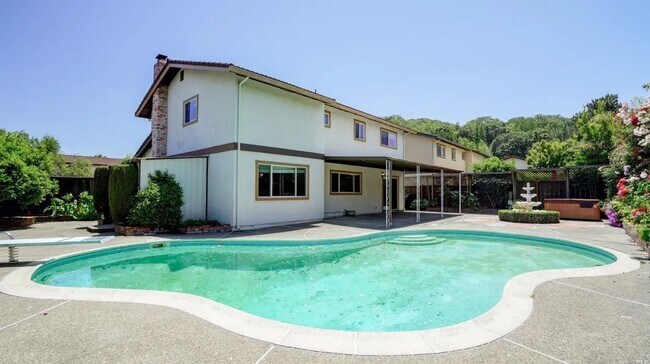 Building Photo - 58 Stanford Ct