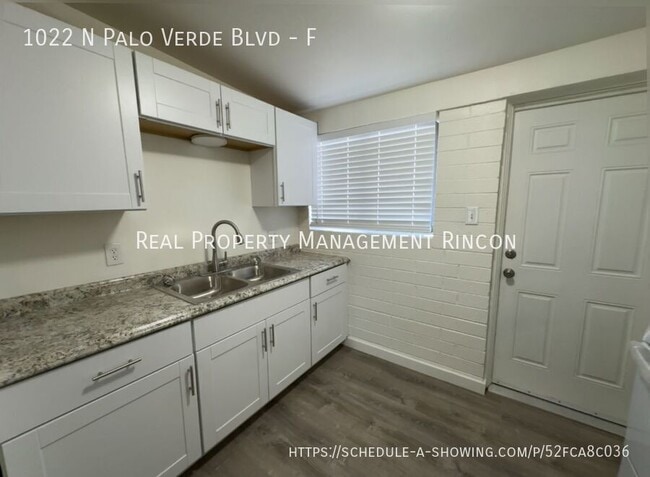 Building Photo - 1022 N Palo Verde Blvd