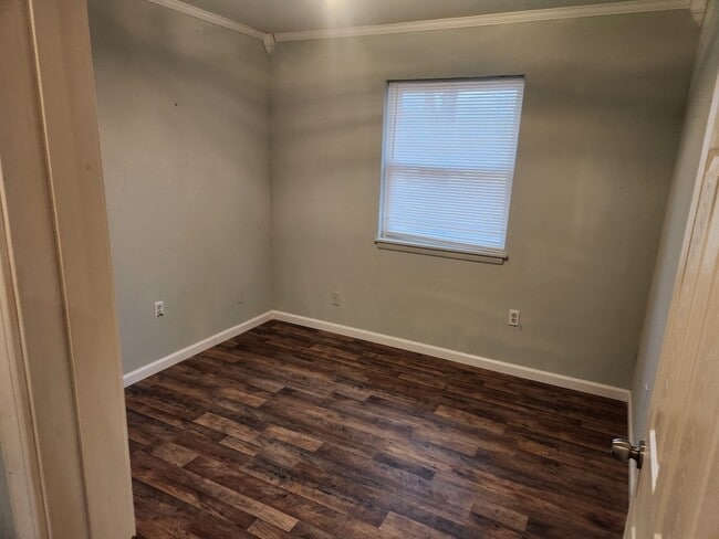 Building Photo - 512 Cruz Dr