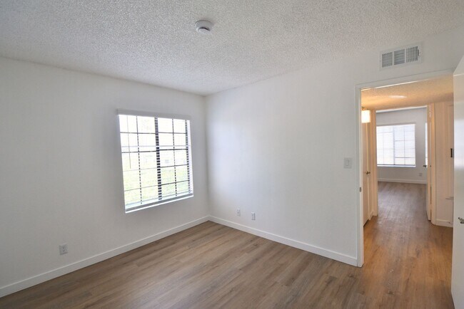 Building Photo - 7032 Remmet Ave
