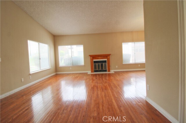 Building Photo - 1044 Ardmore Cir