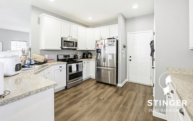 Building Photo - 100 Patriot Ct