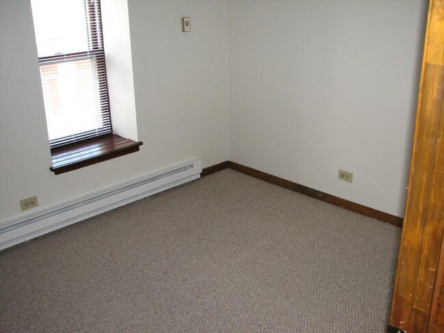 Bedroom - 115 South State Street