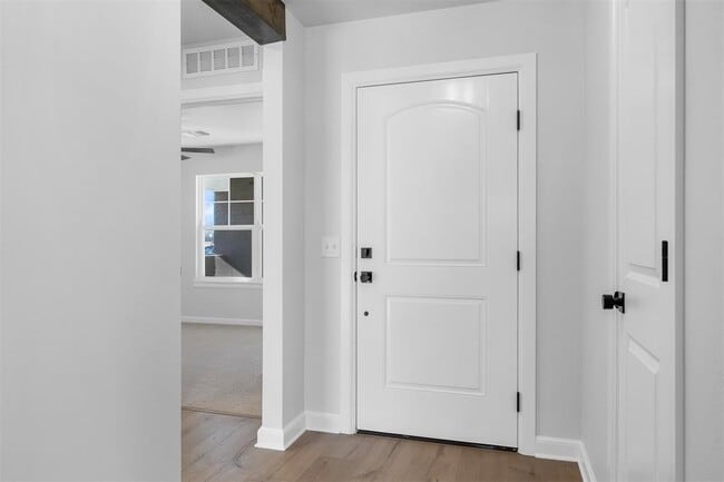 Building Photo - 3400 Piney River Dr