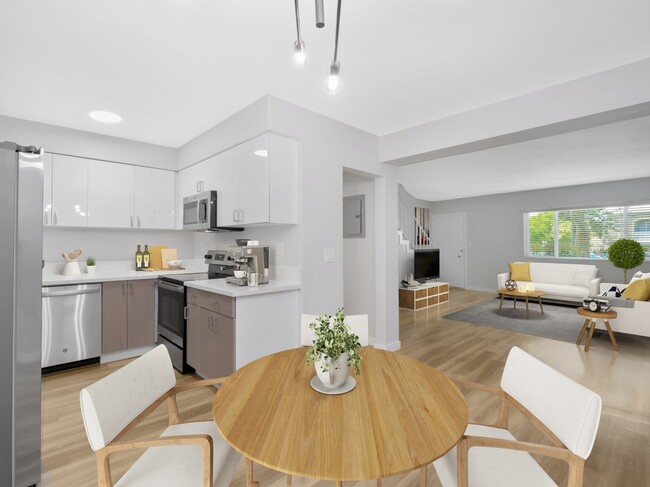 Interior Photo - The CitiZen at 3650 Newton
